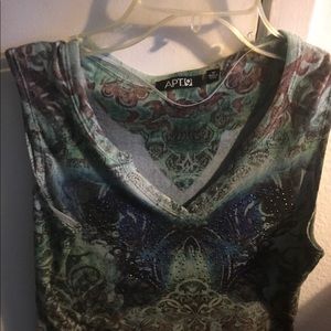 Apt 9 medium t-shirt